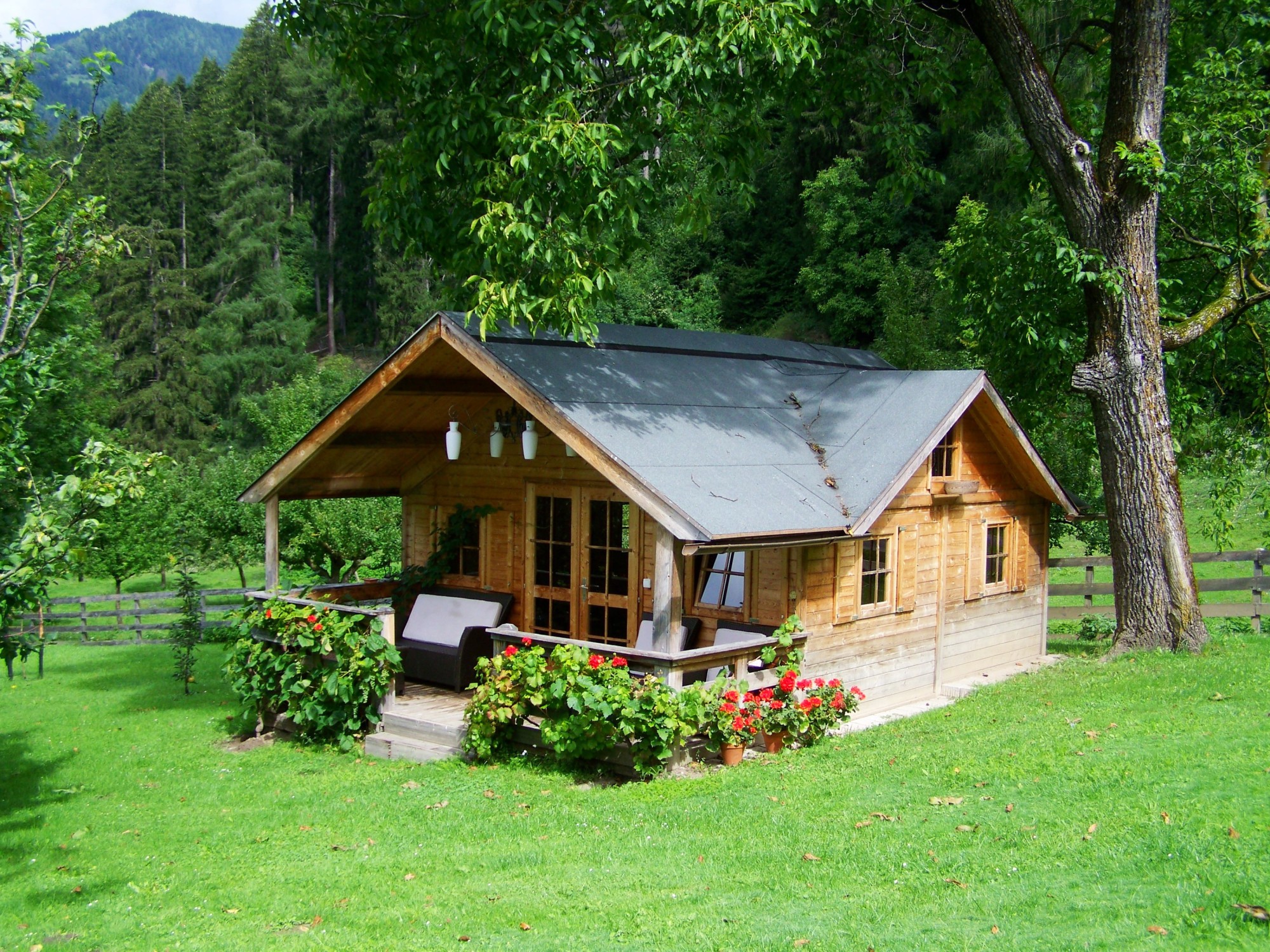 the-environmental-benefits-of-living-in-a-tiny-home-chuck-s-place-on-blog