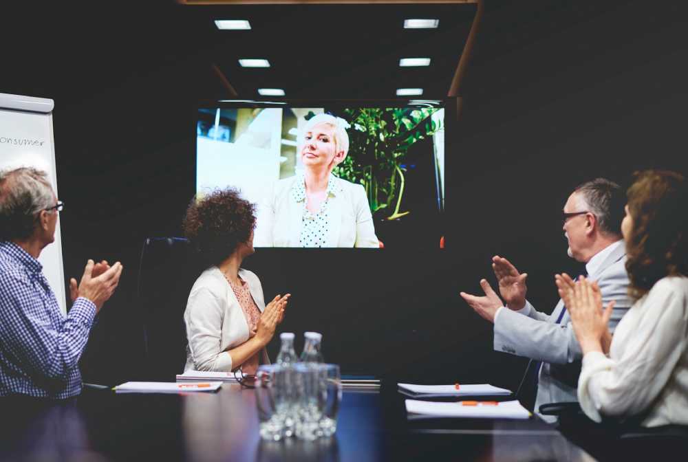 The Importance of Recognizing Long-Term Employees with Years of Service Awards