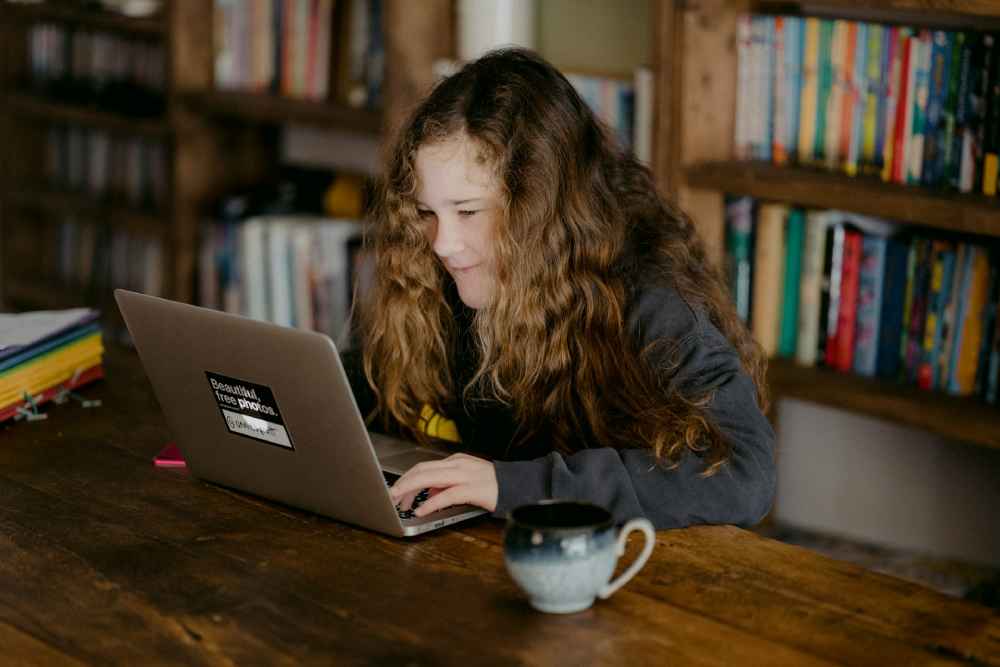 Online Learning for Middle School Students
