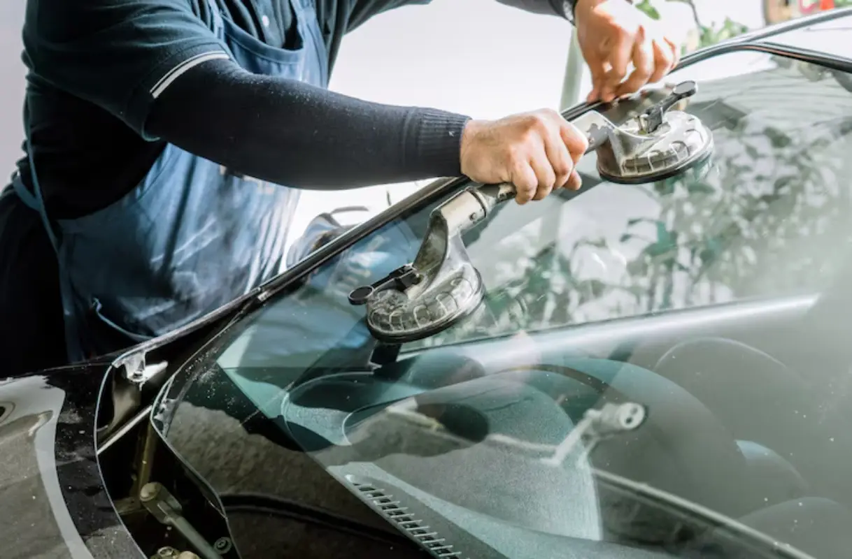 Car's Glass repair
